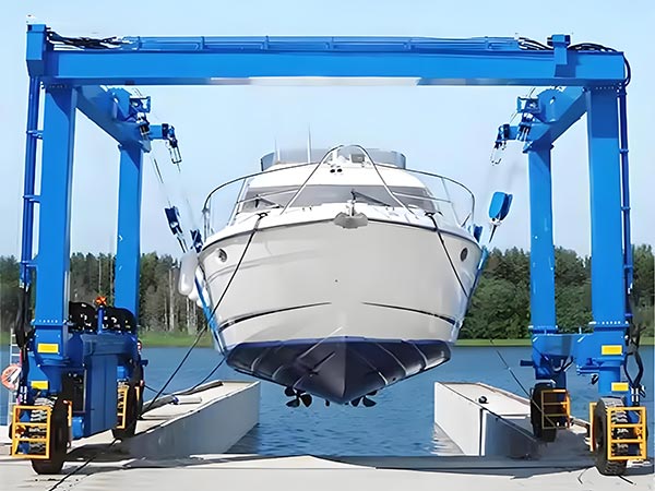 Mobile Boat Hoist Crane