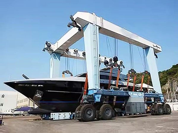 Mobile Boat Crane