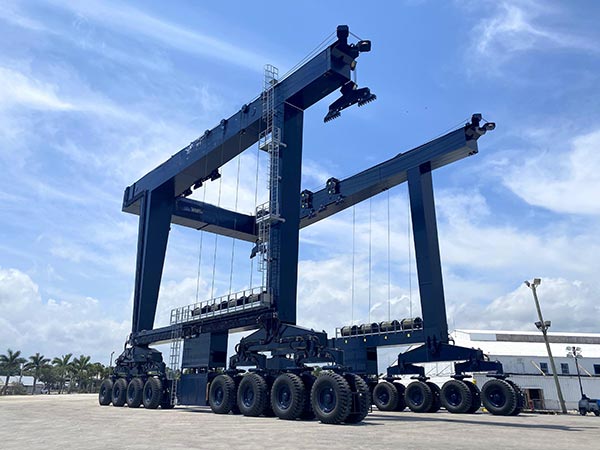 Marine Travel Lift