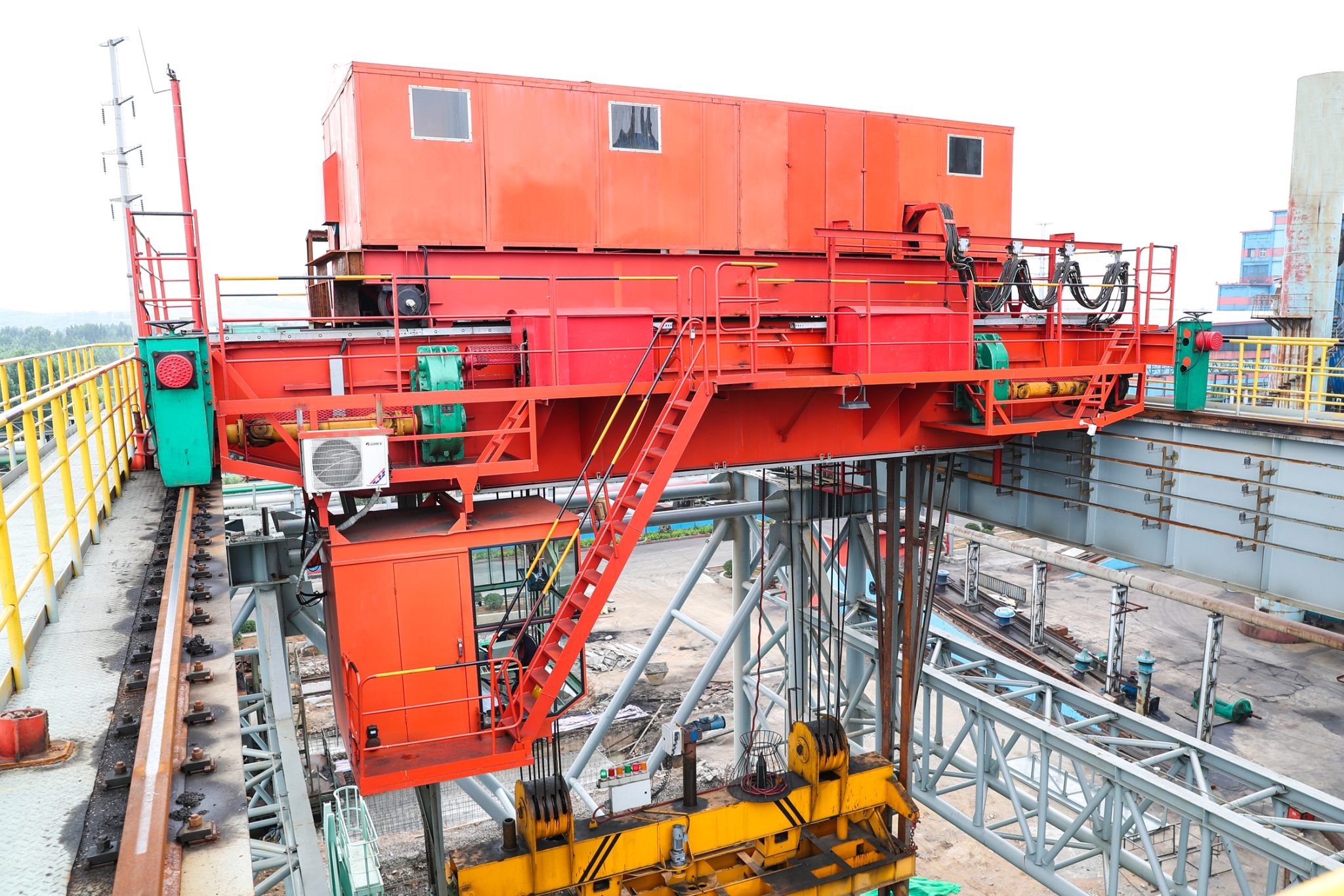 Smart Intelligent Metallurgical Cranes Delivered for Operation